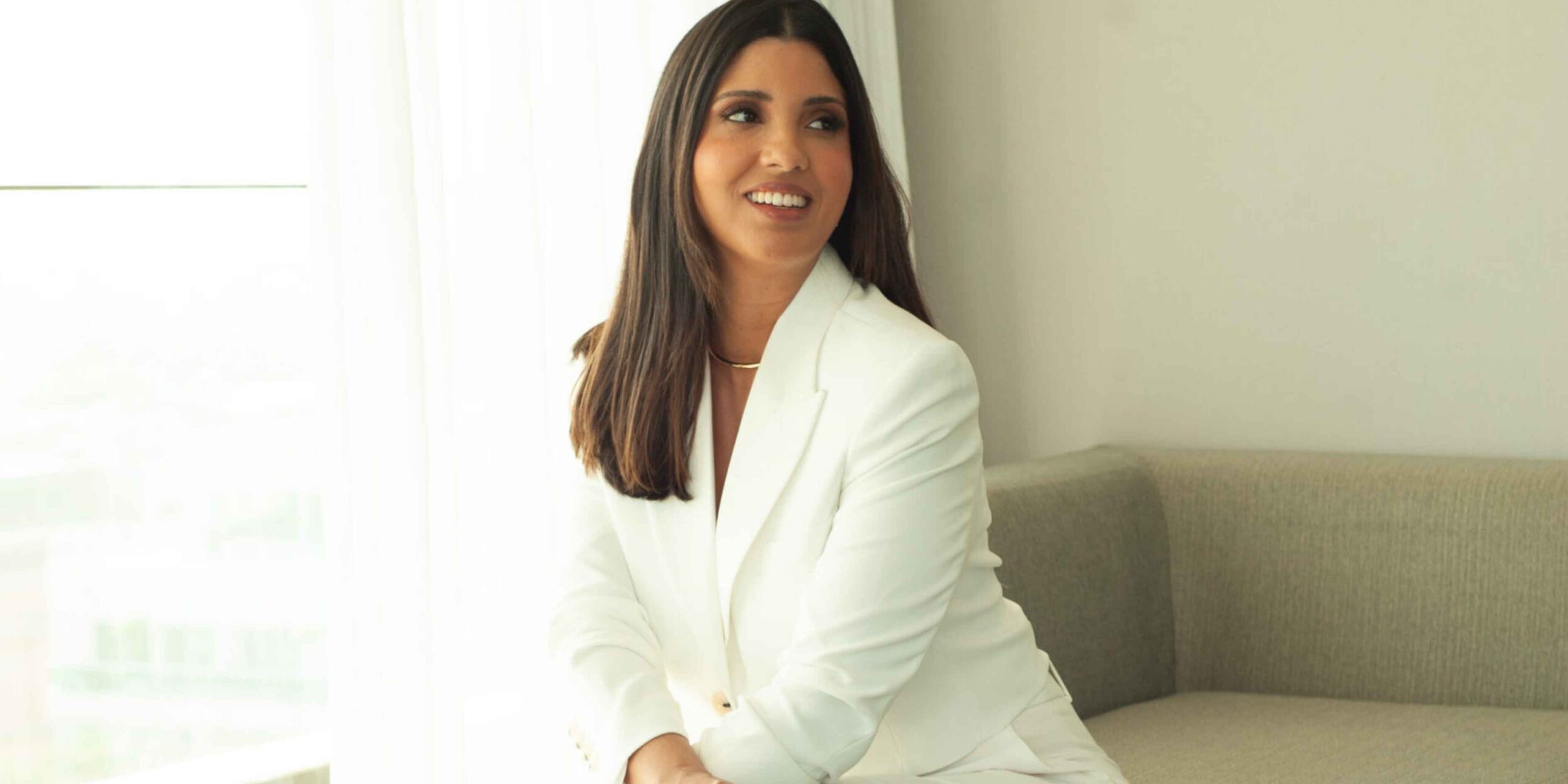 Dermatologista na Barra da Tijuca, a trajetória da Dra. Ana Carulina Moreno e o novo padrão de excelência que atrai famosos e pacientes que buscam resultado