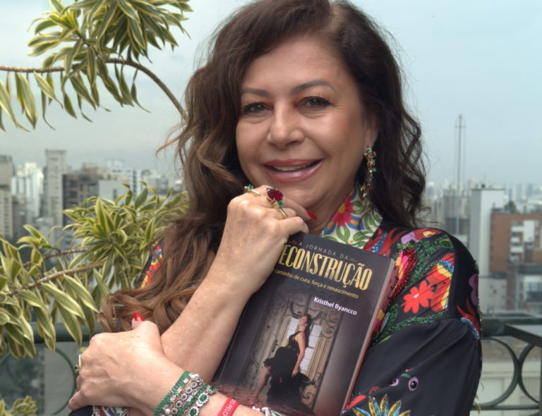 Kristhel Byancco leva a Brasília a experiência “Joias do Poder”, unindo arte, design, literatura e protagonismo feminino