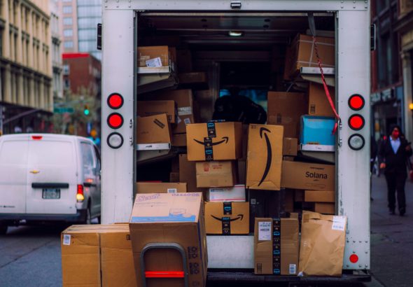 Amazon Brasil acelera expansão e redefine o comércio digital no país